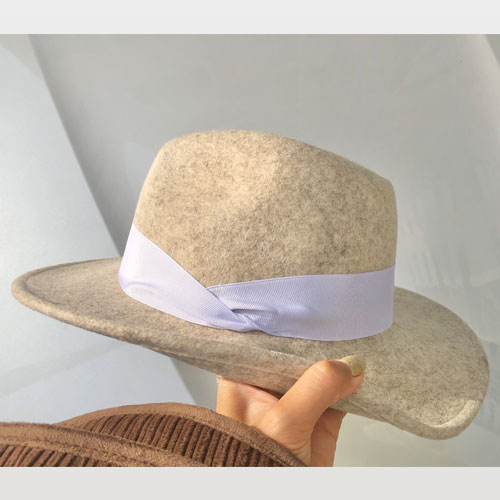 Ivory beret hat